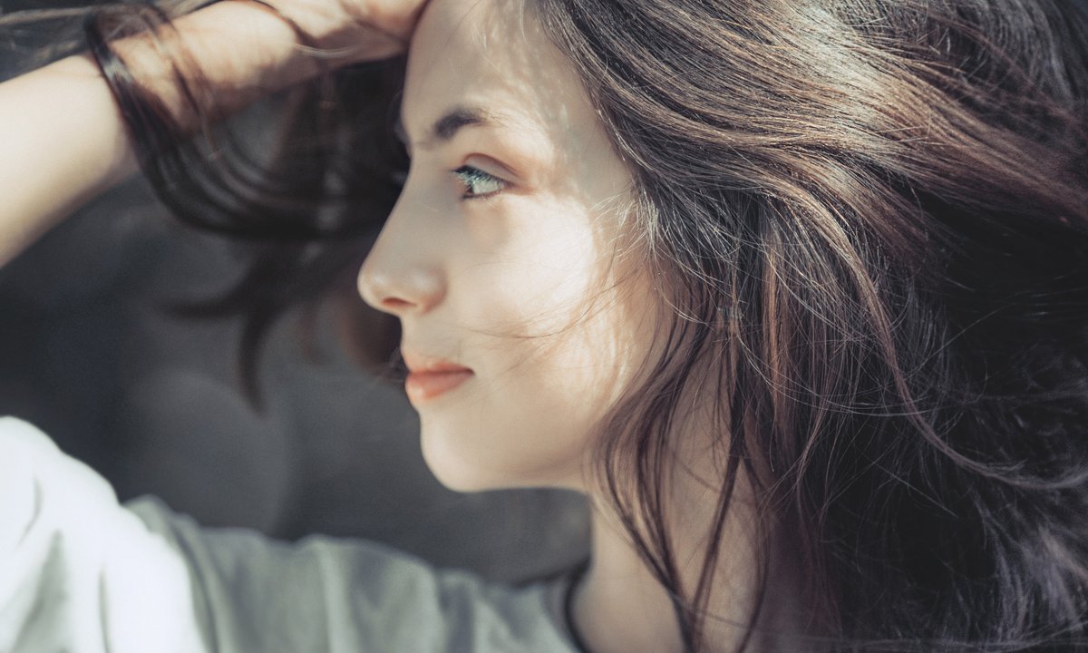 Te kosmetyki mają w składzie jedwab i niesamowicie nabłyszczają włosy. Nie uwierzysz, jakie są tanie