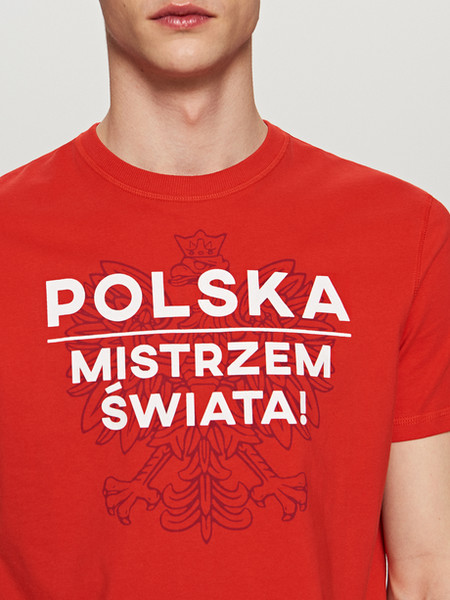 Dwustronna koszulka Reserved na Mundial 2018 - Noizz