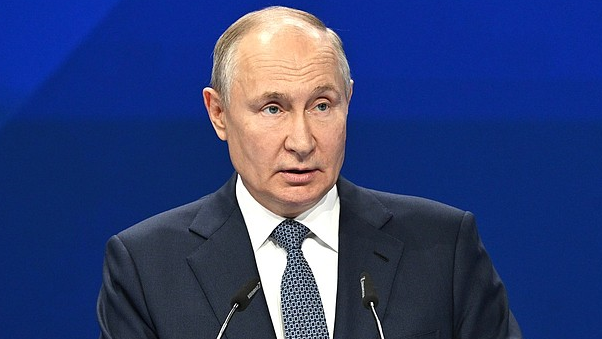 Putyin elismerte, hogy az Iszlám Állam követte el a moszkvai terrortámadást, de nyitva hagyta az ukrán-szálat