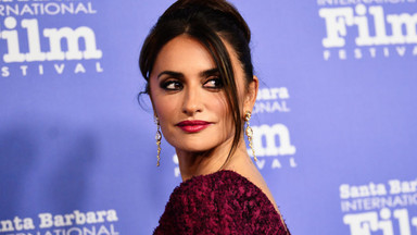 Penelope Cruz w zjawiskowej kreacji Chanel. Przepiękna!