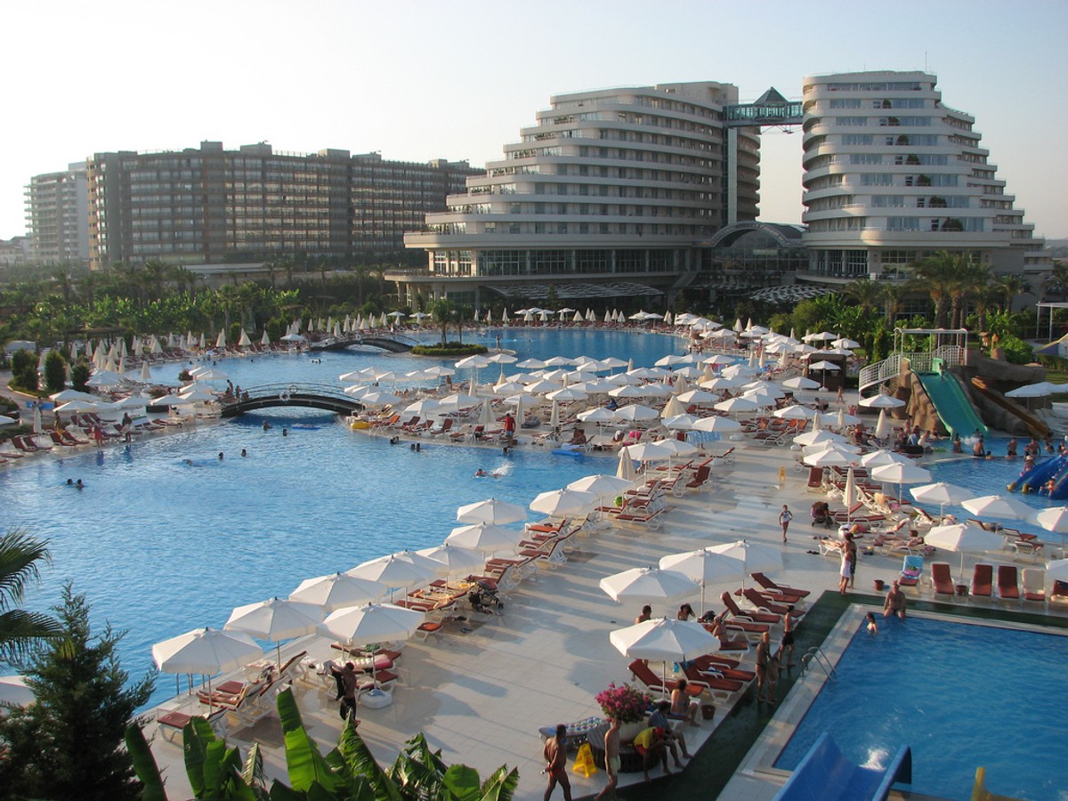 Antalya, Turcja. Na zdjęciu Miracle Resort. Fot. bortescristian, źródło: flickr.com. Licencja CC Attribution 2.0 Generic.