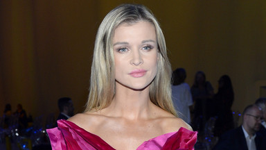 To musiało boleć! Joanna Krupa zraniła się na planie "Top Model". Wezwano medyka