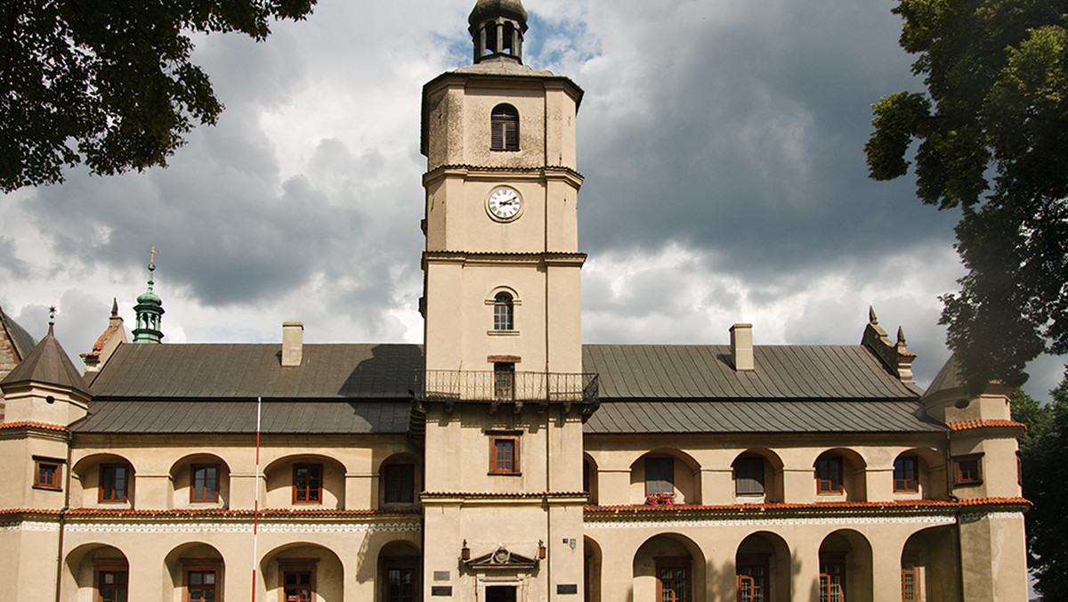 Wąchock. 36-latek chciał ukraść pieniądze ze skarbony Opactwa Cystersów