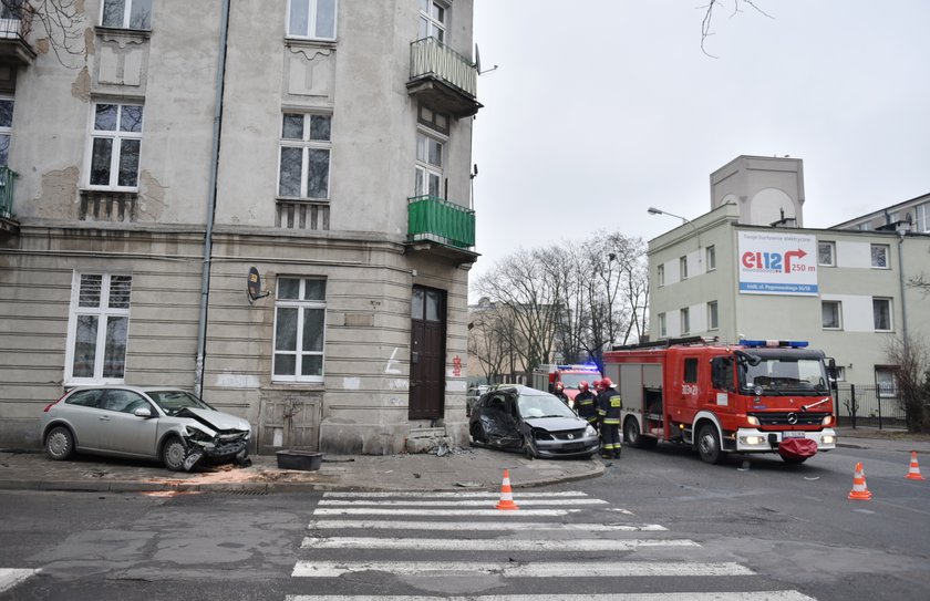 wypadek na 6 Sierpnia przy Strzelców Kaniowskich w Łodzi