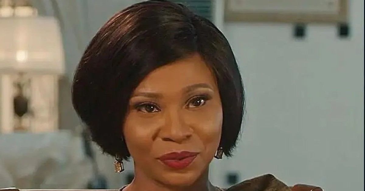 Nse Ikpe-Etim laughs losing AMVCA award to Osas - Vimarsana News