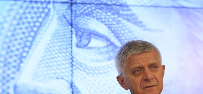 Prezes, który się stopom i taśmom nie kłaniał. Marek Belka odchodzi. "Nie ma nic gorszego niż gadatliwy szef NBP"