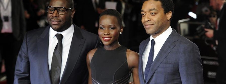 Steve McQueen  Lupita Nyong'o  Chiwetel Ejiofor złote globy