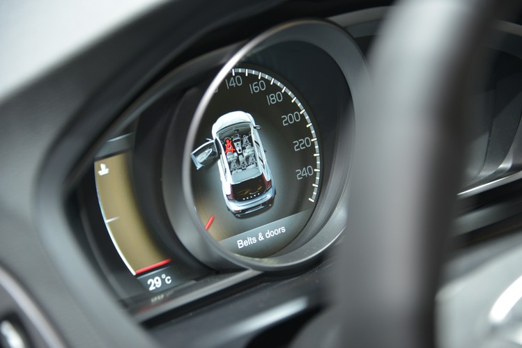 Kto produkuje samochody z mechanicznym sercem zdrowym jak… dzwon?