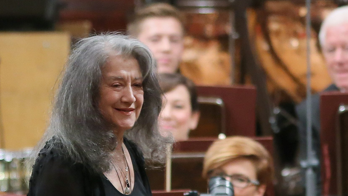 Urodzona w Buenos Aires jedna z najwybitniejszych pianistek Martha Argerich odebrała w piątek doktorat honoris causa Akademii Muzycznej im. Karola Szymanowskiego w Katowicach. - To pianistka najwyższego formatu – podkreślali profesorowie uczelni.