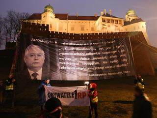 Protest przeciwko wizycie Jaroslawa Kaczynskiego na Wawelu