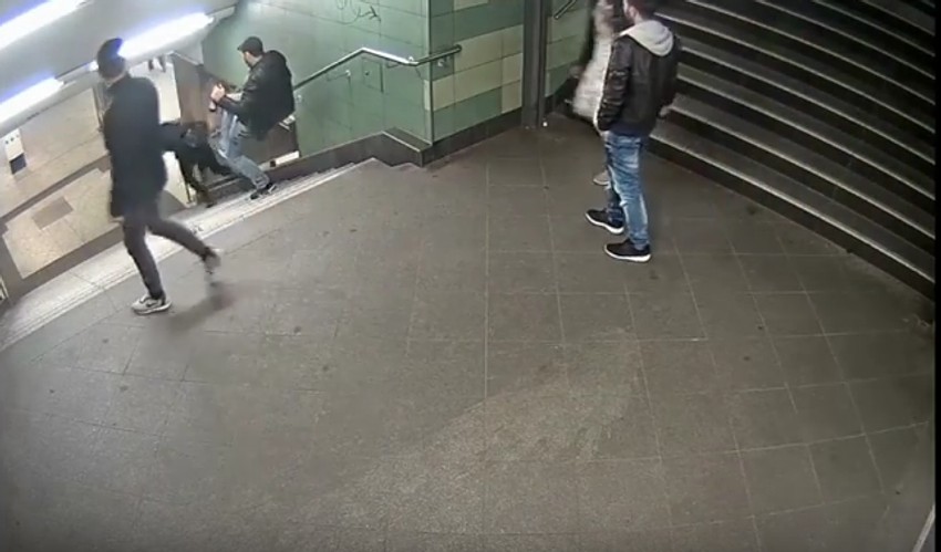 Uhpšen napadač koji je šutnuo ženu niz stepenice