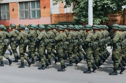 Rosja mąci pod granicą NATO i Ukrainy. "Chcą wysłać 10 tys. żołnierzy"