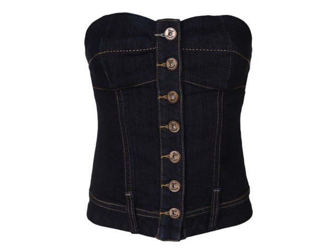 Lato w czerni - propozycje marki Troll na lato 2011.