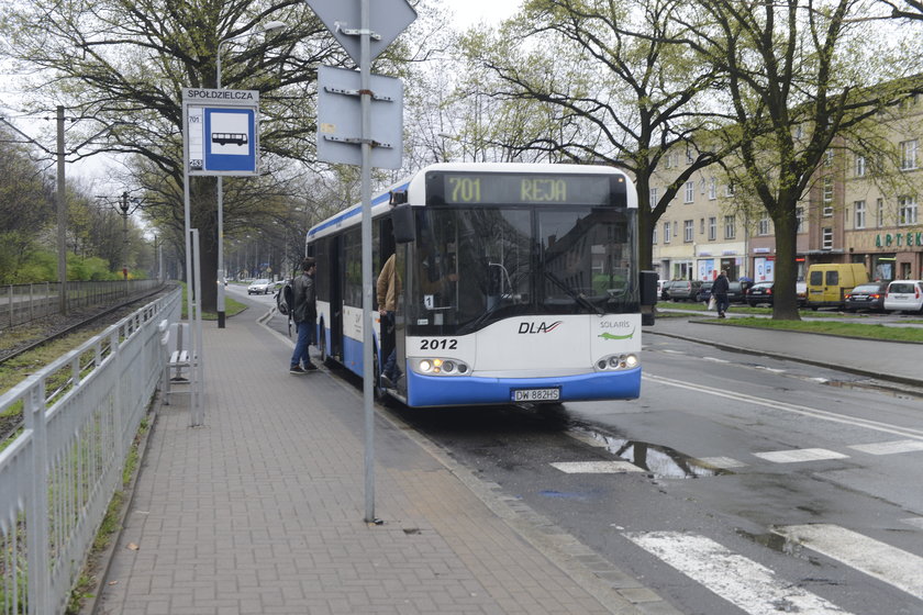 Autobusy 701 jeżdżą częściej na wrocławski Biskupin