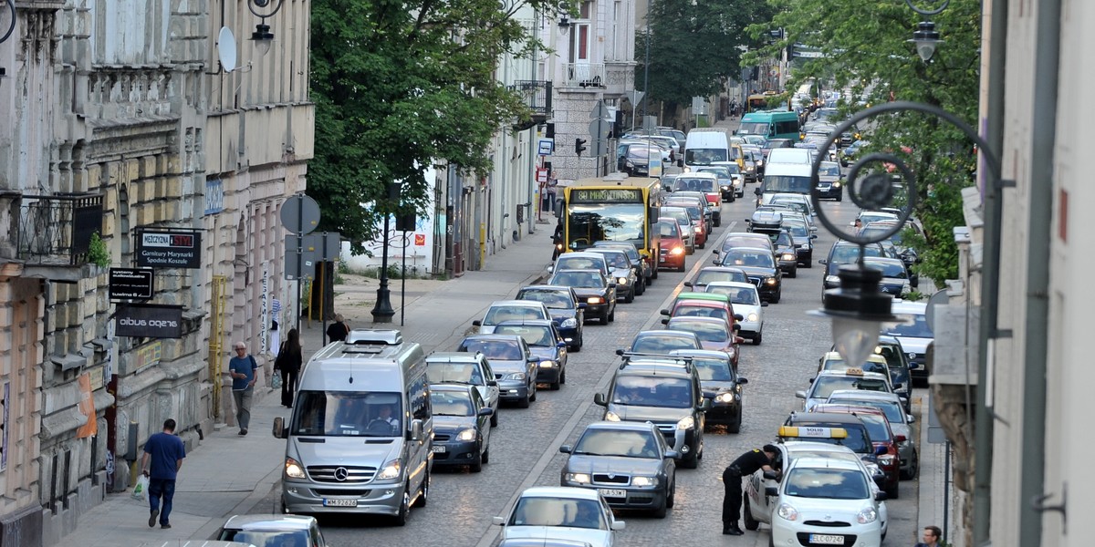 Korki i spóźnienia autobusowe