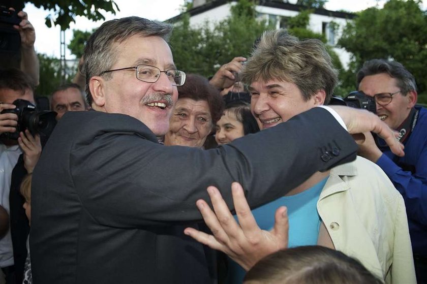 Urodziny Komorowskiego. Był tort i czereśnie. FOTO