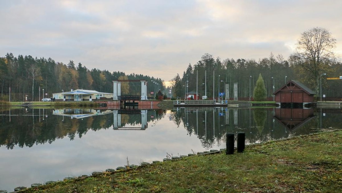 28 kwietnia w Augustowie rozpoczyna się "Piknik bez granic", czyli transgraniczna majówka na Kanale Augustowski. Urząd Marszałkowski, jako współorganizator imprezy, zwołał dzisiaj w Białymstoku konferencję prasową, na której przedstawiono szczegóły kilkudniowego pikniku.