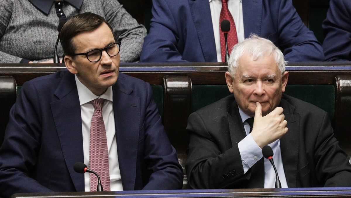 Mateusz Morawiecki i Jarosław Kaczyński w Sejmie