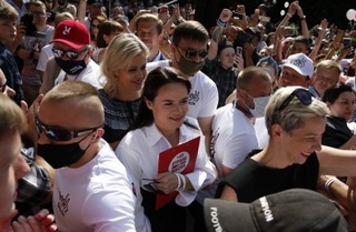 Białoruś: Wiec Cichanouskiej w Słucku odwołany, zatrzymania uczestników