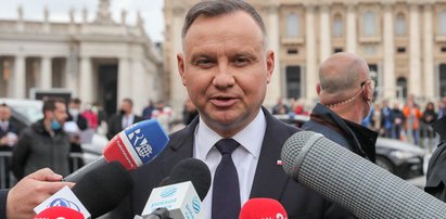 Duda porównał uchodźców z Ukrainy i imigrantów podrzucanych przez Białoruś ... Wyjaśniał to też papieżowi 