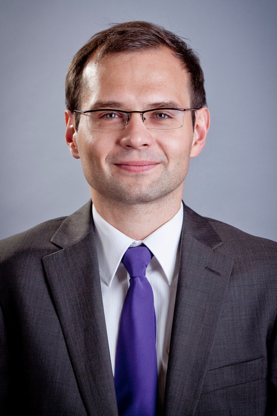 Dr Kacper Rękawek