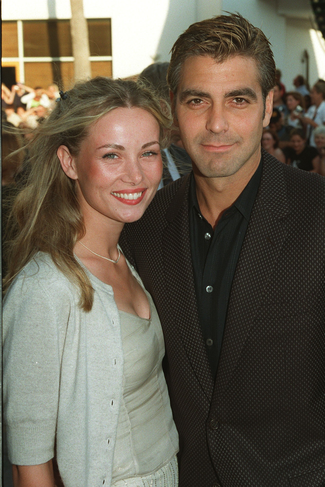 Celine Balitran (1996-1999) - Celine Balitran és George Clooney 1996-ban találkoztak, amikor Clooney A béketeremtő című film forgatásán dolgozott Párizsban. Celine ekkor francia joghallgatóként dolgozott pincérnőként, hogy finanszírozni tudja tanulmányait. Kapcsolatuk három évig tartott, és Celine Clooney miatt költözött Los Angelesbe. Bár a kapcsolat komolynak tűnt, végül különváltak, mert eltérő volt a jövőképük.