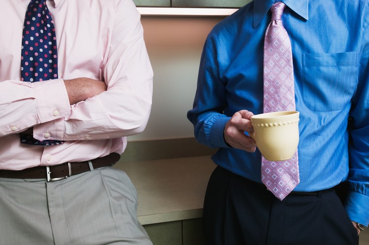 7. Utrzymuj “wspierającą” kulturę organizacyjną. Skomplikowana hierarchia i rozbudowana polityka mają przynosić porządek. Ale mogą również hamować rozwój przedsiębiorczości. Aby odnieść sukces firma powinna upraszczać procedury i dbać o elastyczność organizacyjną.