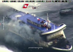 Dramat pasażerów płonącego promu! ZDJĘCIA z akcji ratunkowej