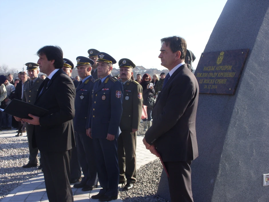 Otkrivena maketa aviona "mig" u Kruševcu