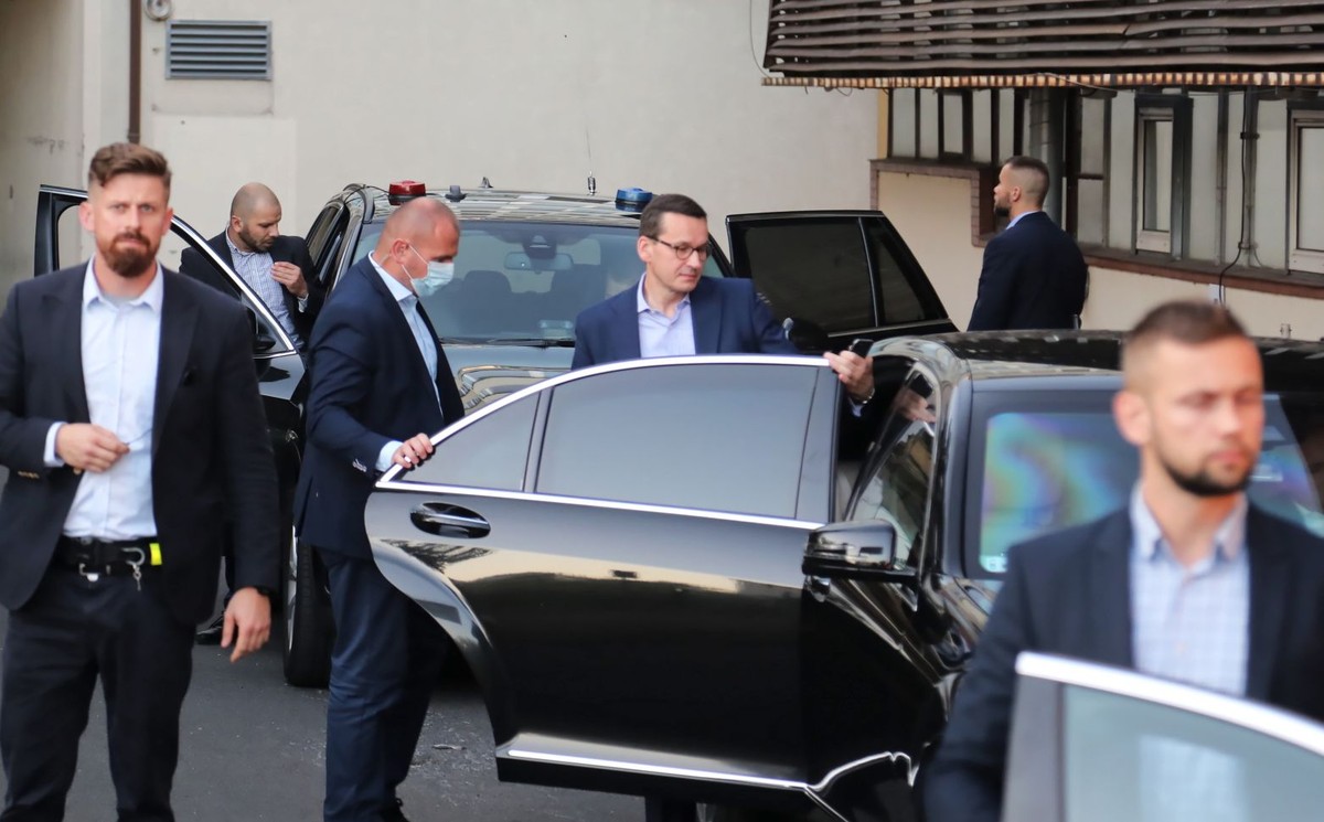 Premier Mateusz Morawiecki po spotkaniu władz Prawa i Sprawiedliwości,