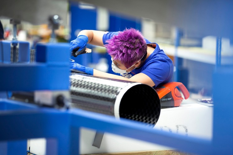 Sam Zuckerberg przyznaje, że to pomysł rodem z filmów science fiction.