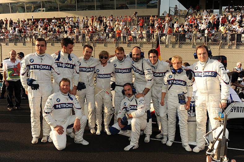 Grand Prix Abu Zabi 2009: czas pożegnań i rozstań (fotogaleria)