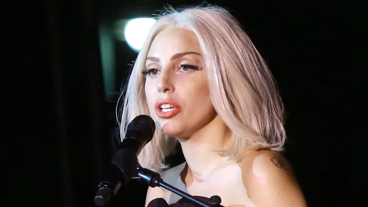 Lady Gaga będzie pierwszą wokalistką, która zaśpiewa w kosmosie. Lot planowany jest na 2015 rok.