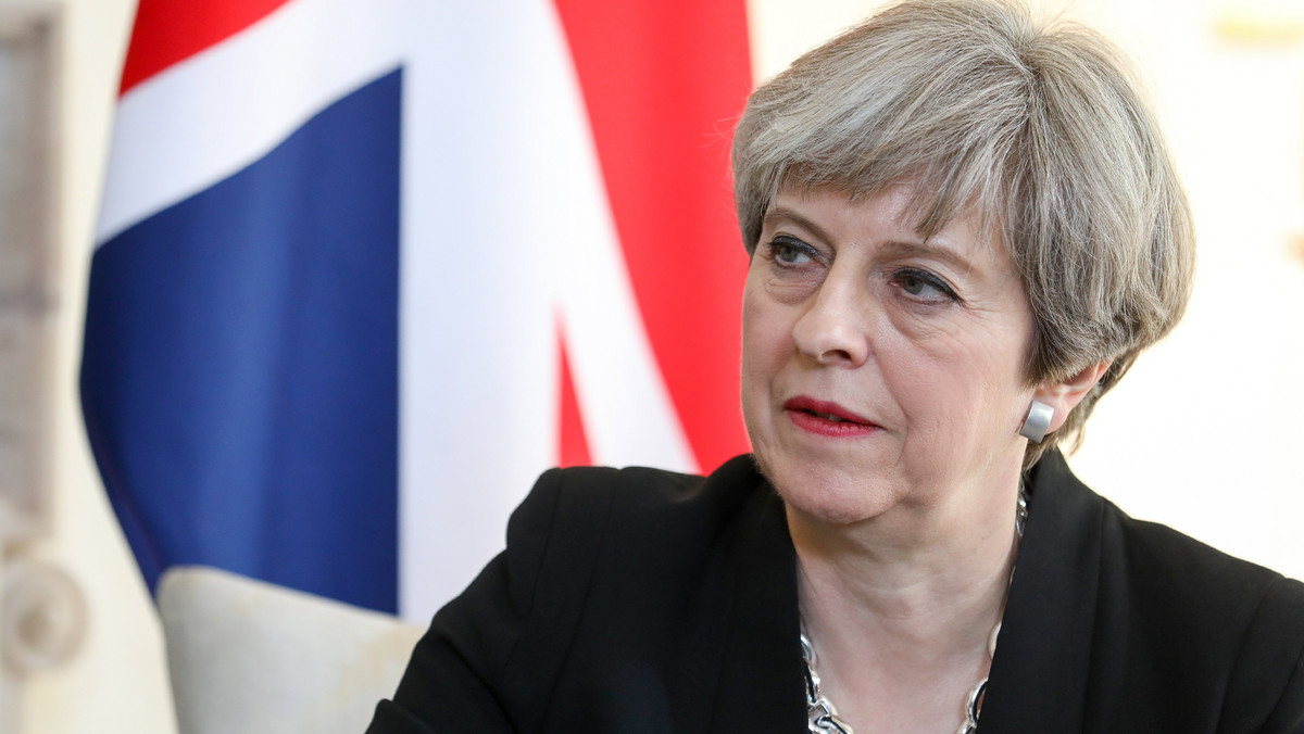Brytyjska premier Theresa May w manifeście wyborczym swej Partii Konserwatywnej obieca, że zakończy swobodny przepływ osób z UE - podał tabloid "Daily Mail", powołując się na źródła w ugrupowaniu. Przedterminowe wybory zaplanowano na 8 czerwca.
