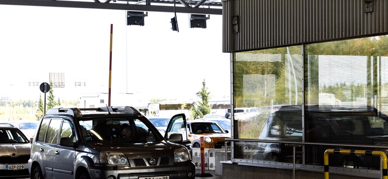 CNN: Rosjanie uciekają przed mobilizacją. Na granicach 24 godziny czekania w kolejkach