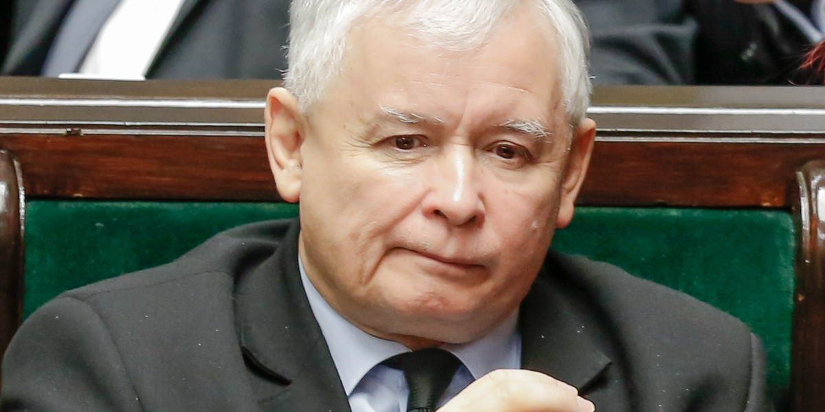 Jarosław Kaczyński bardzo tego żałuje. Ten błąd drogo go kosztował!