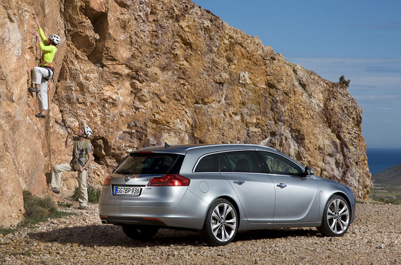 Opel Insignia Sports Tourer: kombi na miarę XXI wieku