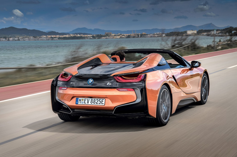 BMW i8 Roadster - tyle emocji i zero hałasu