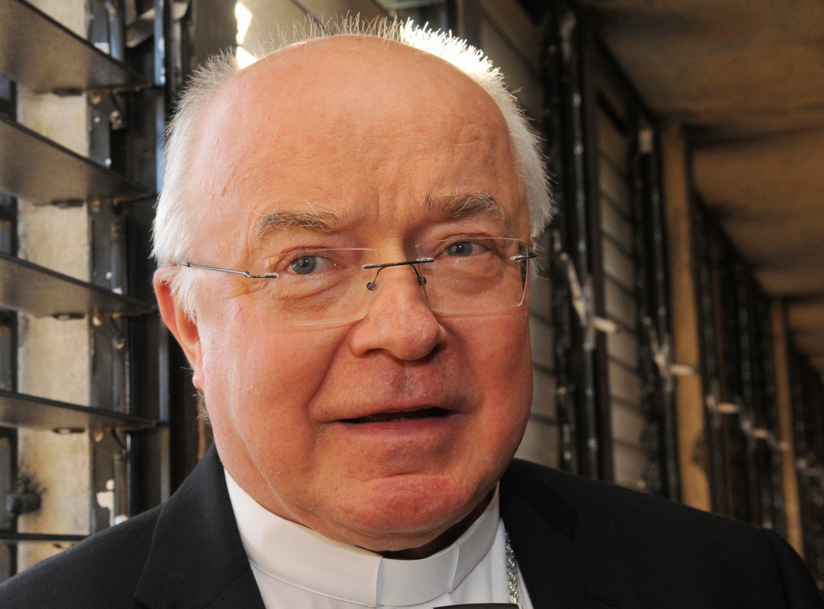 Arcybiskup Józef Wesołowski