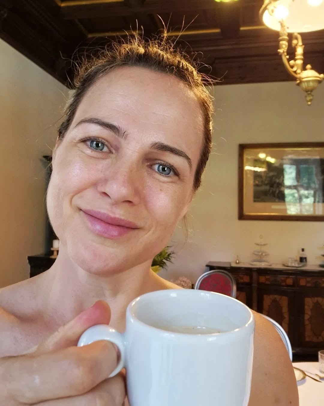 Adriana Kneissl rada mení imidž