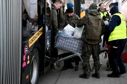 "Relokacja" uchodźców. Rząd i samorządy próbują uniknąć paraliżu największych miast