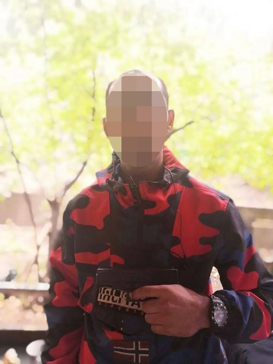 Adam K. osumnjičeni očuh devojčice