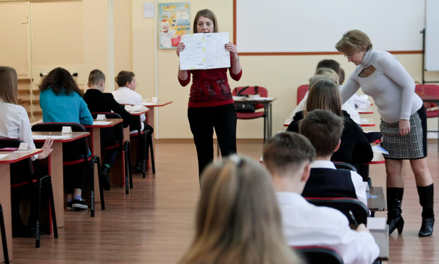 Szóstoklasiści po sprawdzianie. Na polskim komiks i opowiadanie. ARKUSZE EGZAMINACYJNE