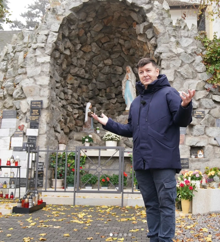 Moderátor a zabávač Andrej Bičan. 