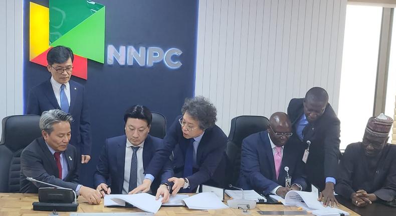 NNPCL, Daewoo sign contract for quick repair of Kaduna Refinery. [NAN]