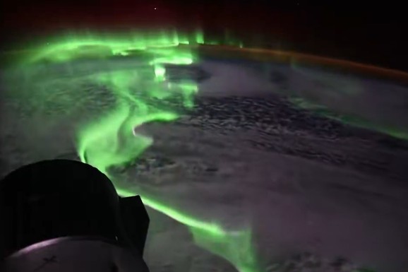 (VIDEO) SPEKTAKL IZ SVEMIRA KOJI OSTAVLJA BEZ DAHA Astronaut