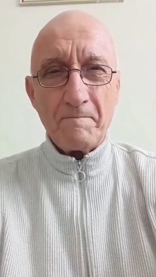 Spisovateľ a bývalý politik Jozef Banáš.