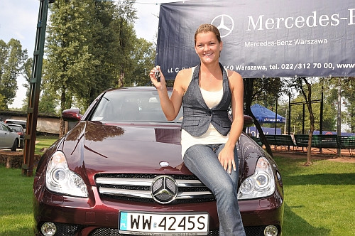 Mercedes CLS dla gwiazdy tenisa. Czyli pierwsze auto Agnieszki Radwańskiej