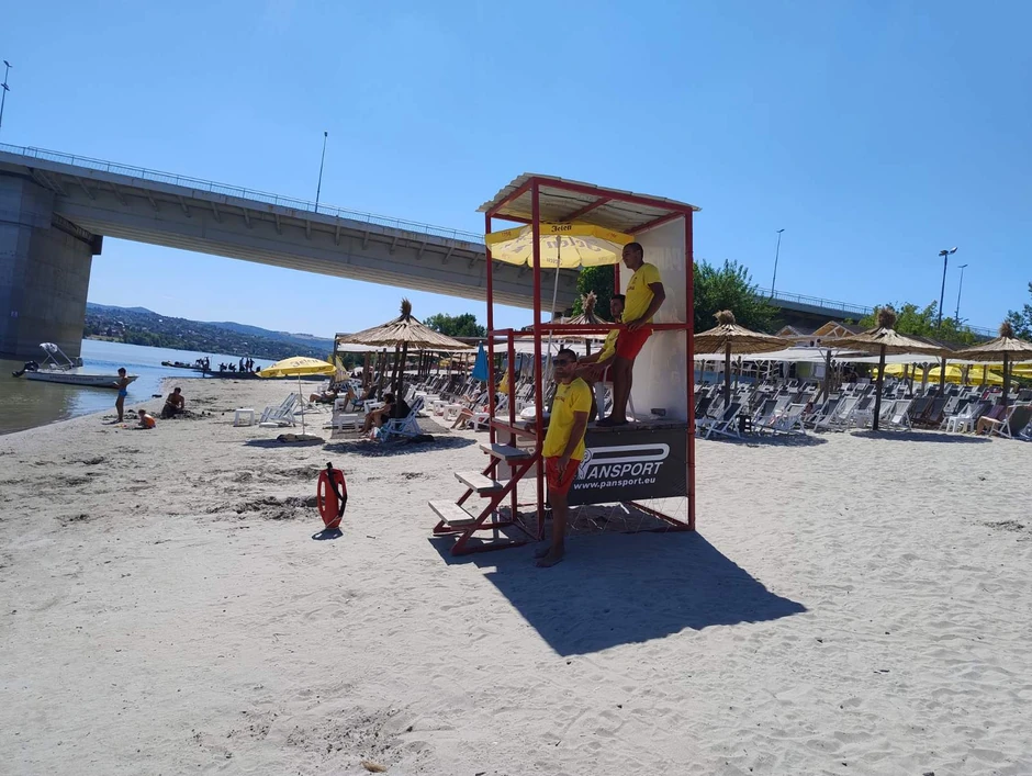Spasioci na novosadskom kupalištu "Štrand"