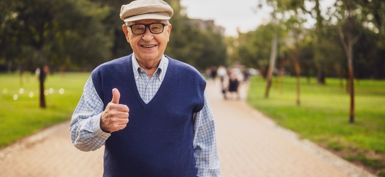 Ten dodatek do emerytury wzrośnie. Seniorzy dostaną 323 zł więcej